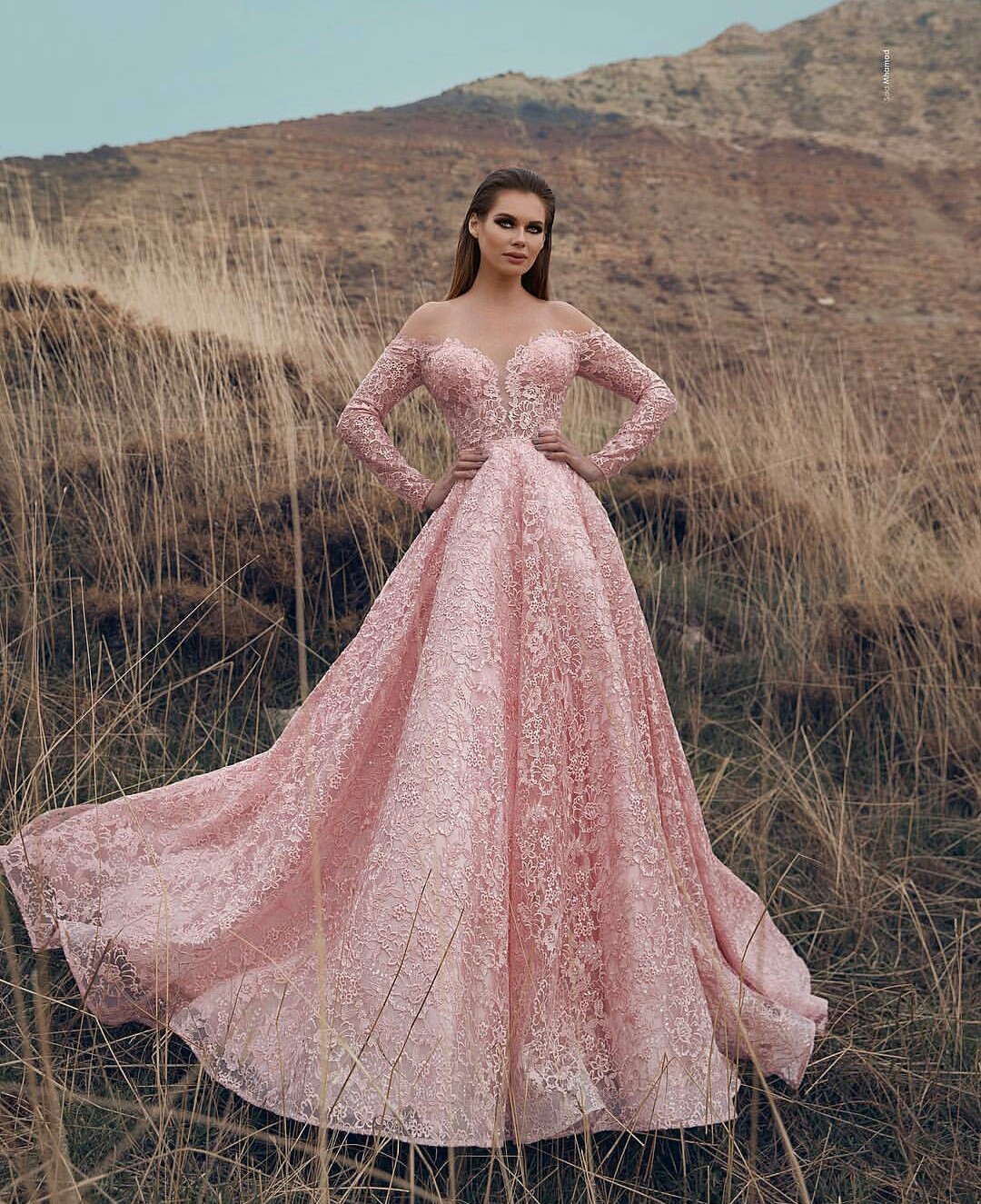 2019 Arabic Pink Prom Dresses Lace Appliqued Off The Shoulder A Line Long Sleeve Evening Gowns Sweep Train Quinceanera Dresses