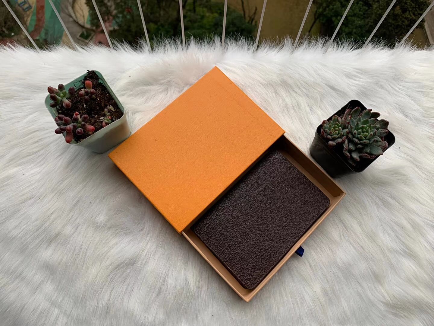 Wallet, men and women, cardholder, passport book, various styles of wallet to choose from, necessary for going out, With box
Wallet, men and women, cardholder, passport book, various styles of wallet to choose from, necessary for going out, With box