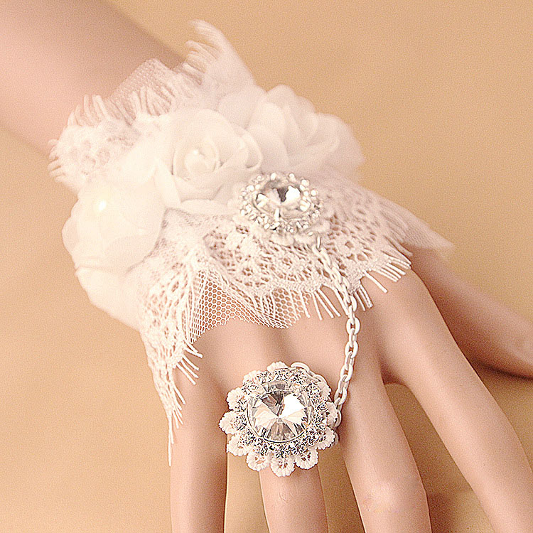 Cheap In Stock Bridal Gloves 2019 Lace Applique Crystals Wrist Length Gloves With Ribbon Fingerless Wedding Accessories