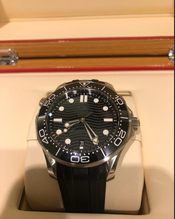 Hot sale high quality Male watch man watches mechanical automatic stainless steel watch wrist watch 187, Rubber band
Hot sale high quality Male watch man watches mechanical automatic stainless steel watch wrist watch 187, Rubber band