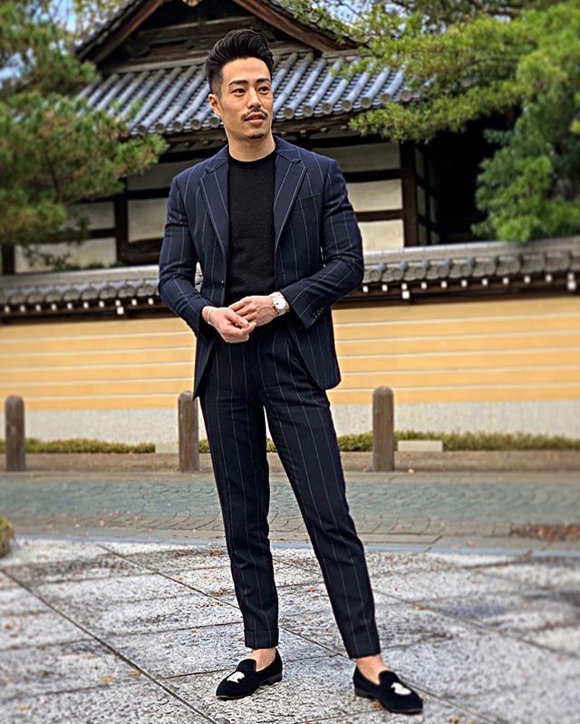 2020 Blue Pinstripe Groom Tuxedos Slim Fit One Button Groomsmen Mens Wedding Suits Man Blazer Jacket Suit(Jacket+Pants)