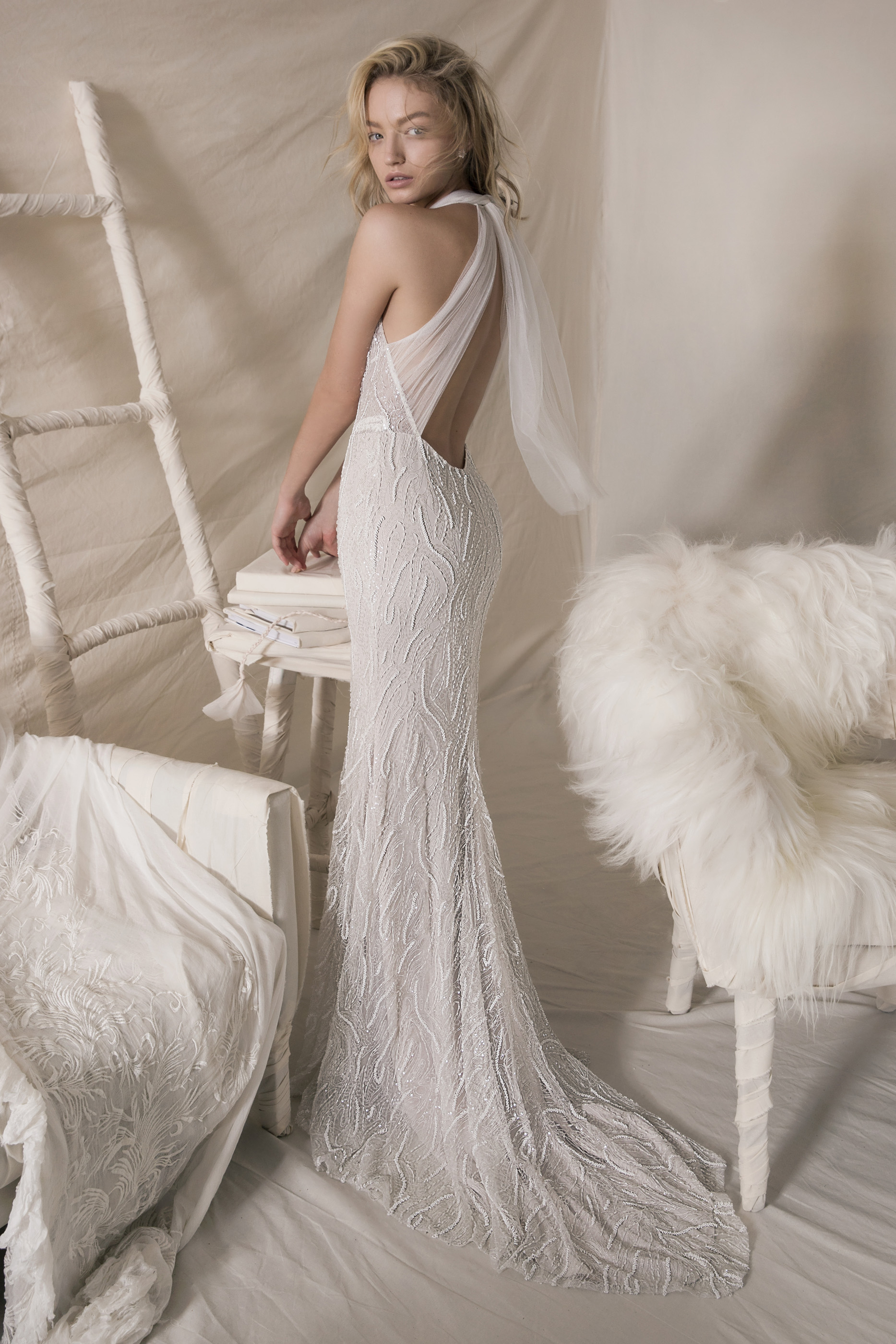 Lihi Hod Mermaid Wedding Dresses Lace Jewel Neck Sweep Train Sleeveless Beach Wedding Dress Hollow Back Plus Size Boho Bridal Gowns Robe