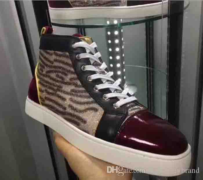 France Luxury Men's casuals shoes Red Bottom Sneaker Glitter Strass Leather With Wine-red Spikes High Top Sneakers Party Wedding Casual Shoe wholesale fast ship
France Luxury Men's casuals shoes Red Bottom Sneaker Glitter Strass Leather With Wine-red Spikes High Top Sneakers Party Wedding Casual Shoe wholesale fast ship