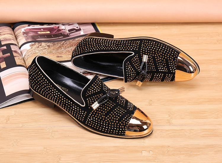 Hot Sale Casual Formal groomsmen Shoes For Men Black Genuine Leather Tassel Men Wedding groom Shoes Gold Metallic Studded Loafers 3 Colors