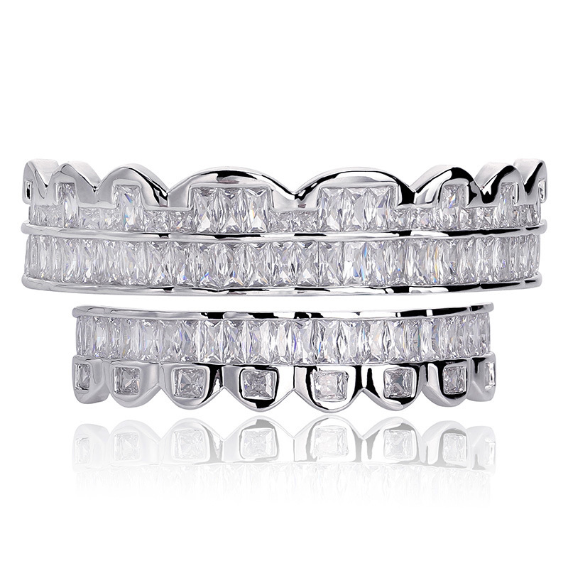 Hip Hop Grillz Luxury Grade Quality Bling Bling Zircon Paved Teeth Braces Exquisite Men Women Platinum Plated Dental Grills Street LP026
Hip Hop Grillz Luxury Grade Quality Bling Bling Zircon Paved Teeth Braces Exquisite Men Women Platinum Plated Dental Grills Street LP026