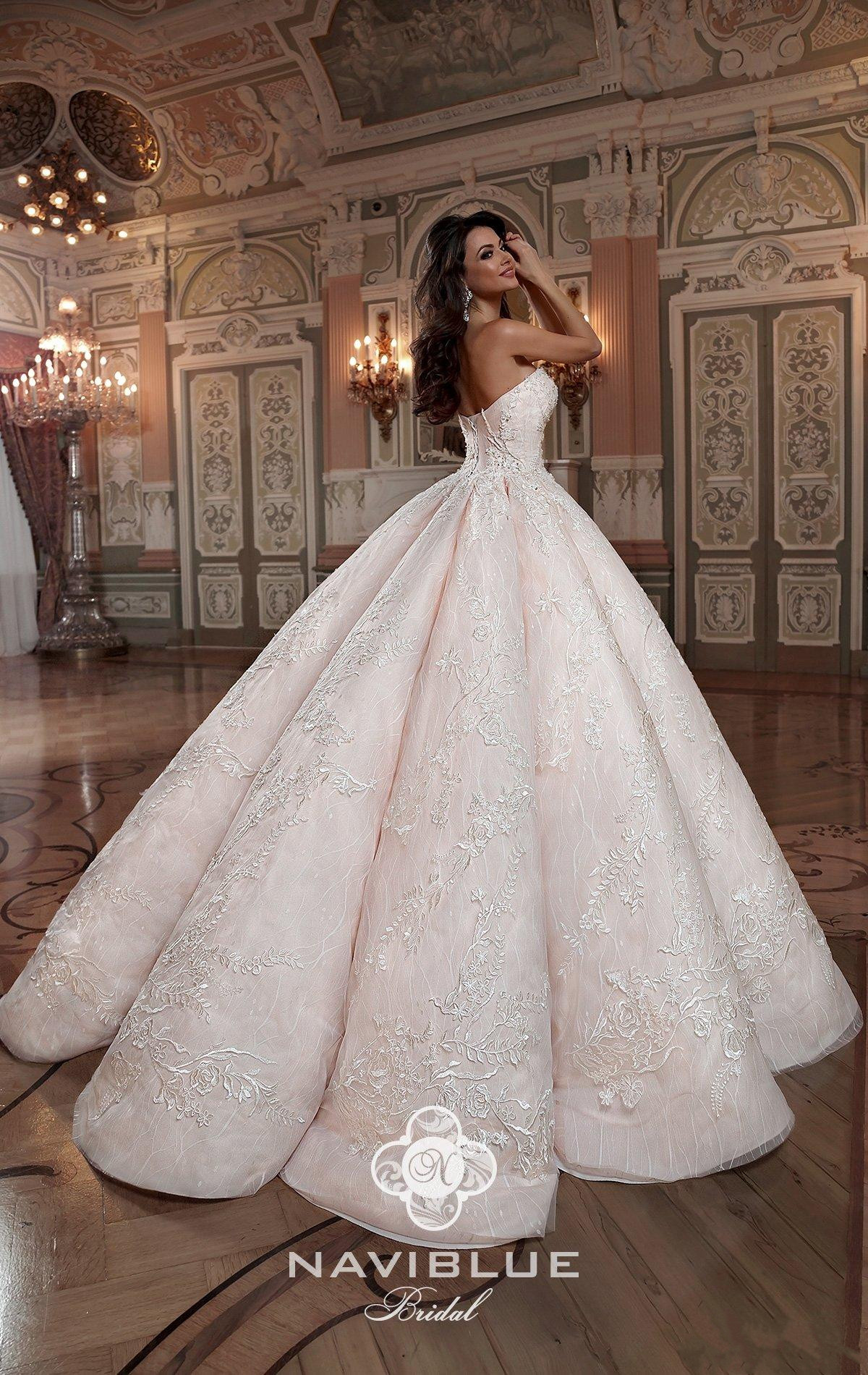 Ball Gown Naviblue Dresses Sweetheart Lace Appliqued Wedding Dress Arabic Sweep Train Plus Size Bridal Gowns Vestidos s