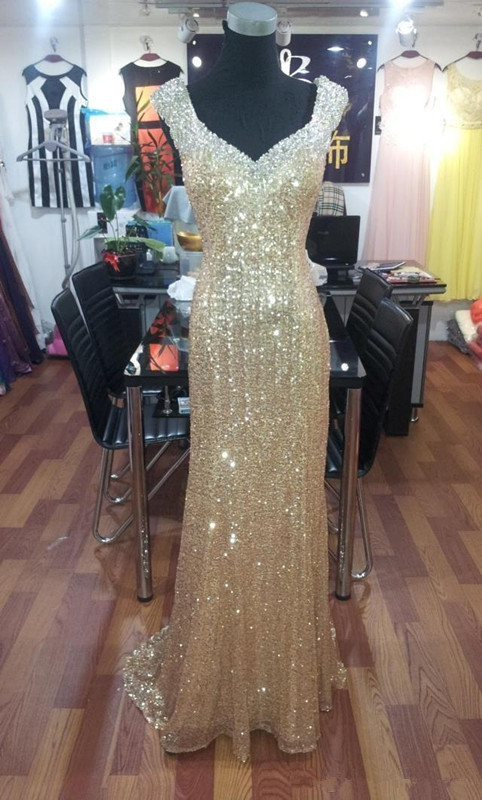 Cheap !Sheer Back Gold Sequined Mermaid Prom Dresses 2020 Long Sexy Backless Evening Dress Dazzling Crystal Formal Party Gowns Real Picture, Light yellow
Cheap !Sheer Back Gold Sequined Mermaid Prom Dresses 2020 Long Sexy Backless Evening Dress Dazzling Crystal Formal Party Gowns Real Picture, Light yellow