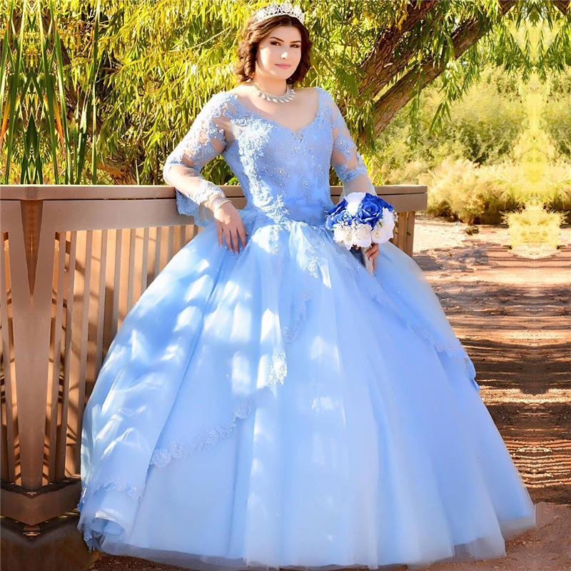 Sky Blue Light Lace Ball Gown Quinceanera Dresses V Neck Beaded Long Sleeves Sweet 16 Dress Tulle Sweep Train Sequined Masquerade Gowns s