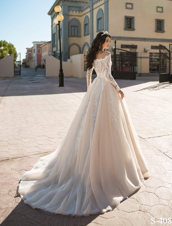 Lace with Corset Off The Shoulder A e Sweep Train Appliques Long Sleeve Wedding Dress Cheap Country Bridal Gowns