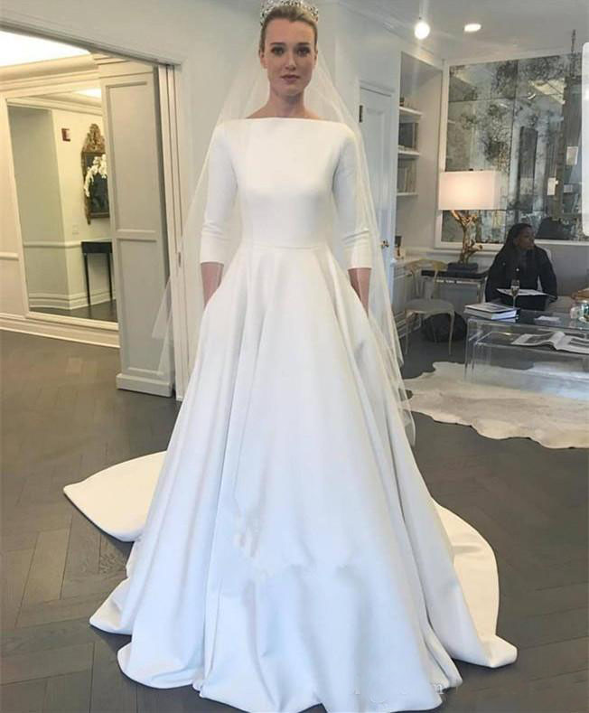 Simple 3/4 Long Sleeves Wedding Dresses with Buttons Back A Line Bridal Dresses Satin Bridal Wedding Gowns