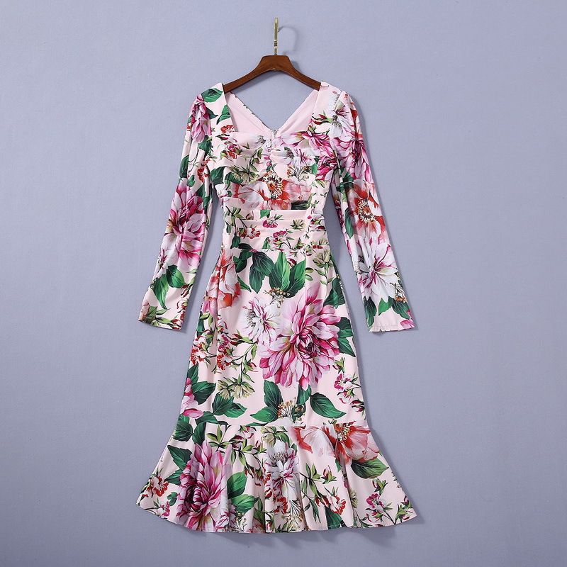 European and American women' dress 2020 summer new styles Long sleeve square collar flower print Fashionable fishtail dress, Pink
European and American women' dress 2020 summer new styles Long sleeve square collar flower print Fashionable fishtail dress, Pink