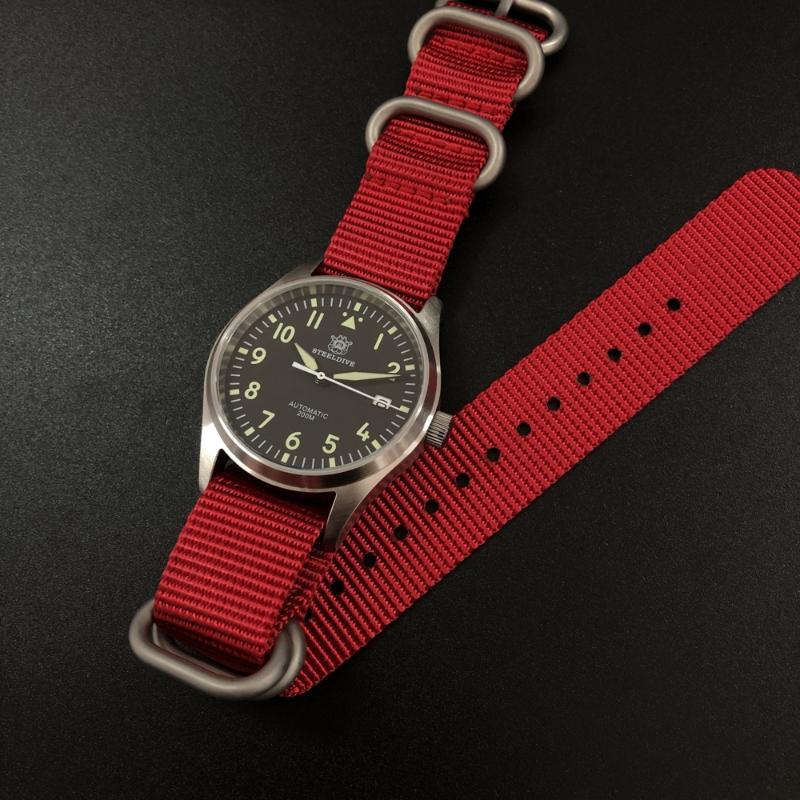 1940 First Men's Watch Mechanical Watch 200m Diving Waterproof Japan NH35 Movement Color Bracelet, Brown
1940 First Men's Watch Mechanical Watch 200m Diving Waterproof Japan NH35 Movement Color Bracelet, Brown