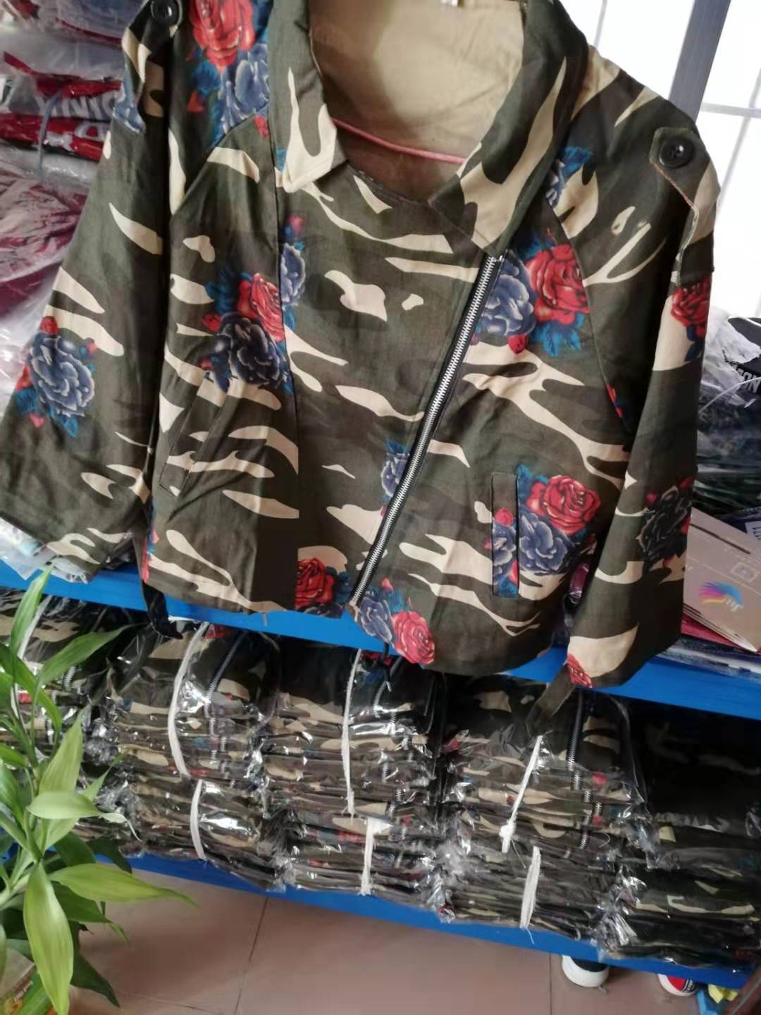 Wholesale-Women Jackets Autumn Winter Army Green Camouflage Jackets Floral Printed Zipper Jeans Coats For Woman Denim Cardigans