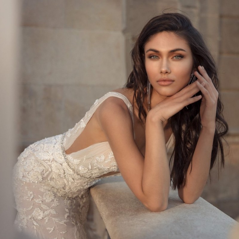 Mermaid Chic Backless Wedding Dresses With Detachable Train Sheer Plunging Neck Beaded Bridal Gowns Sequined Tulle Appliqued Robes De Mari E