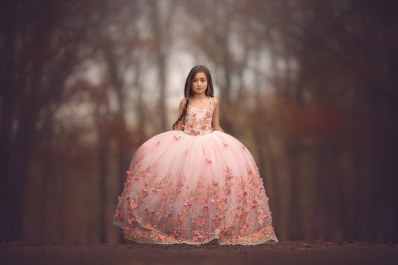 Luxury Flower Girl Dresses Tulle Lace 3D Floral Appliqued A Line Girls Pageant Dress Custom Made Halter Cute Kids Formal Gown