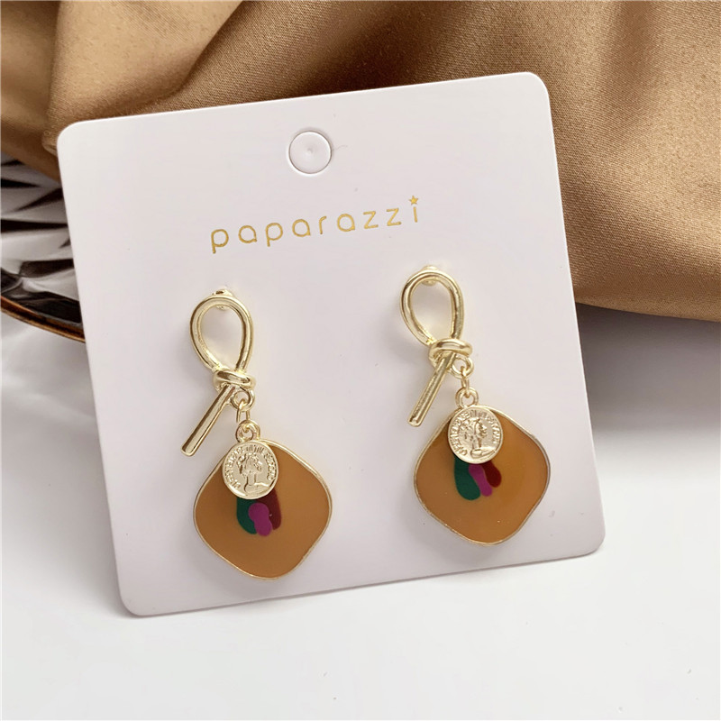 Stud S925 Silver Needle Korea Elegant Oil Painting Style Women Fashion Earrings Literature And Art GIRL'S Retro Metal Knot Ear
Stud S925 Silver Needle Korea Elegant Oil Painting Style Women Fashion Earrings Literature And Art GIRL'S Retro Metal Knot Ear