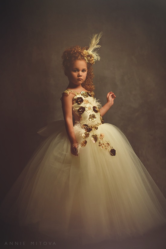 2019 Spring Flower Girl Dresses Vintage Straps Lace Feather Baby Girl Birthday Party Gowns Communion Dresses Children Girls Pageant Dresses