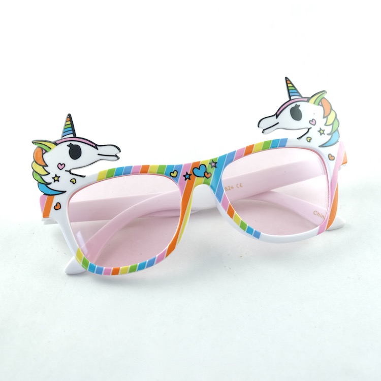 New cute sunglasses 2020 Ear decorated cool children's mirrors Girls and Boys Kids Sunglasses universal sun visor wholesale 3023
New cute sunglasses 2020 Ear decorated cool children's mirrors Girls and Boys Kids Sunglasses universal sun visor wholesale 3023