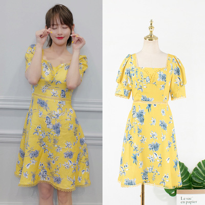 Star Zhang Jiani same yellow floral square collar bubble sleeve design temperament dress female, Cl111
Star Zhang Jiani same yellow floral square collar bubble sleeve design temperament dress female, Cl111