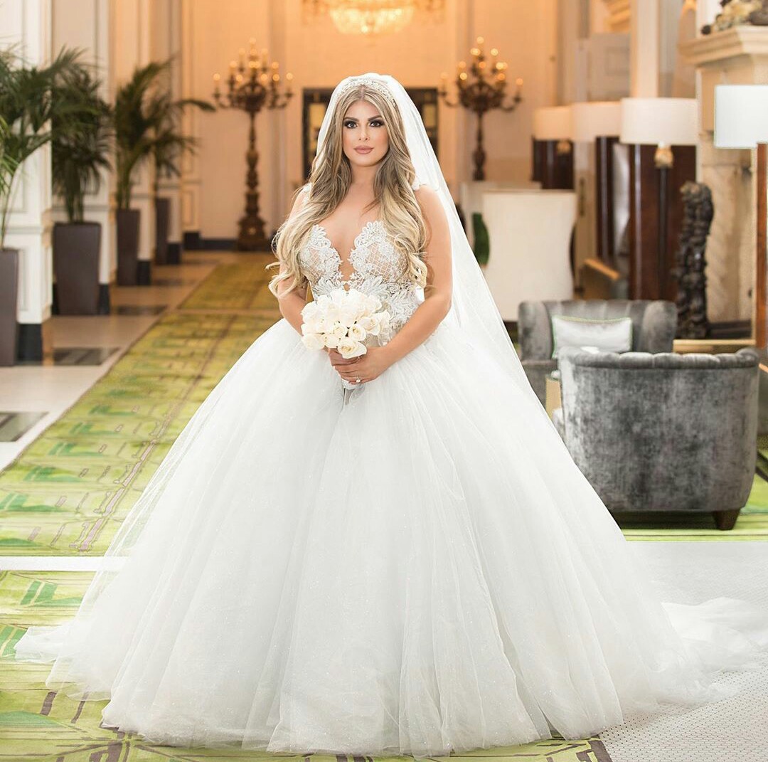 cheap floral wedding dresses spaghetti strap sleeveless lace appliqued bridal gown tulle sweep train custom made robes de marie hot sell