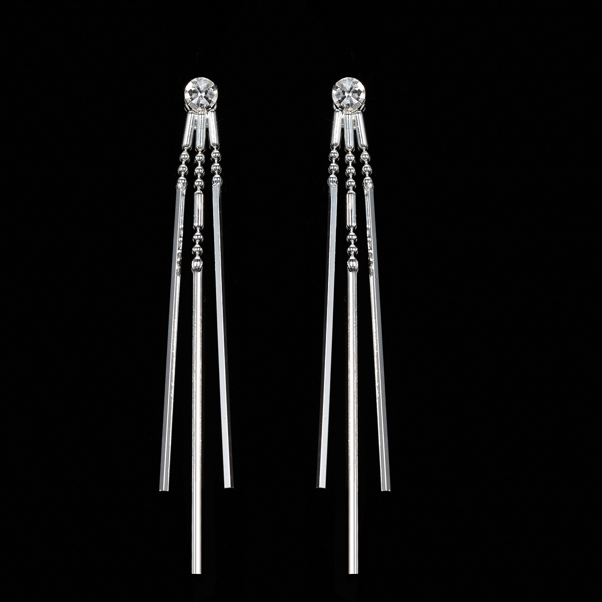 Popular Minimalist Accessories Atmosphere Quality Tassels Slender Pure Silver Woman Nightclub Earrings
Popular Minimalist Accessories Atmosphere Quality Tassels Slender Pure Silver Woman Nightclub Earrings