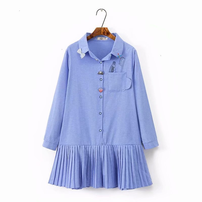 Plus size lange mouwen turn-down kraag vrouwen shirts Herfst Nieuwe casual dames blue pockets print boog blouse vrouwelijke 4XL
Plus size lange mouwen turn-down kraag vrouwen shirts Herfst Nieuwe casual dames blue pockets print boog blouse vrouwelijke 4XL