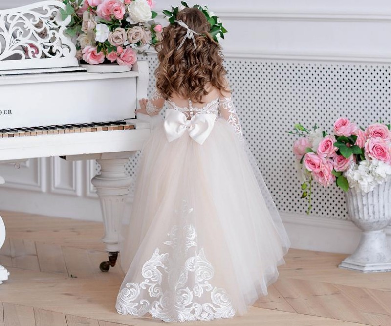 New Arrival Light Pink Girls Pageant Dresses Ball Gowns Princess Flower Girls Dresses For Weddings Lovely Kids Communion Dress