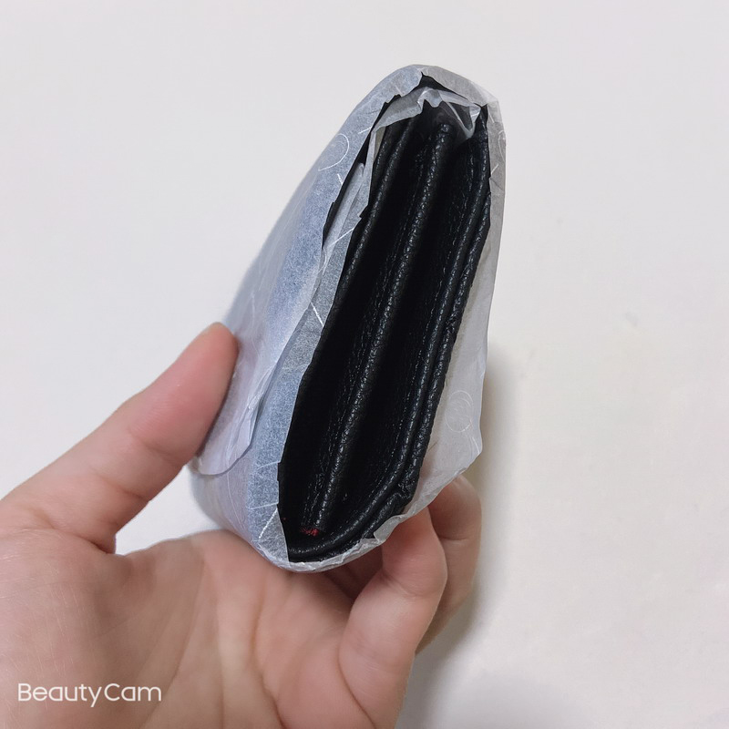 New 2020 Classic black Famous fashion C women button flip hand take wallets Coin Purse card package for ladies collect luxury design items
New 2020 Classic black Famous fashion C women button flip hand take wallets Coin Purse card package for ladies collect luxury design items