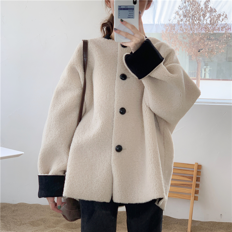 Women's Jackets Korean Fashion Baseball Jacket Coat Women Vintage Fall Winter Loose Faux Fur Warm Streetwear Coats, Beige
Women's Jackets Korean Fashion Baseball Jacket Coat Women Vintage Fall Winter Loose Faux Fur Warm Streetwear Coats, Beige