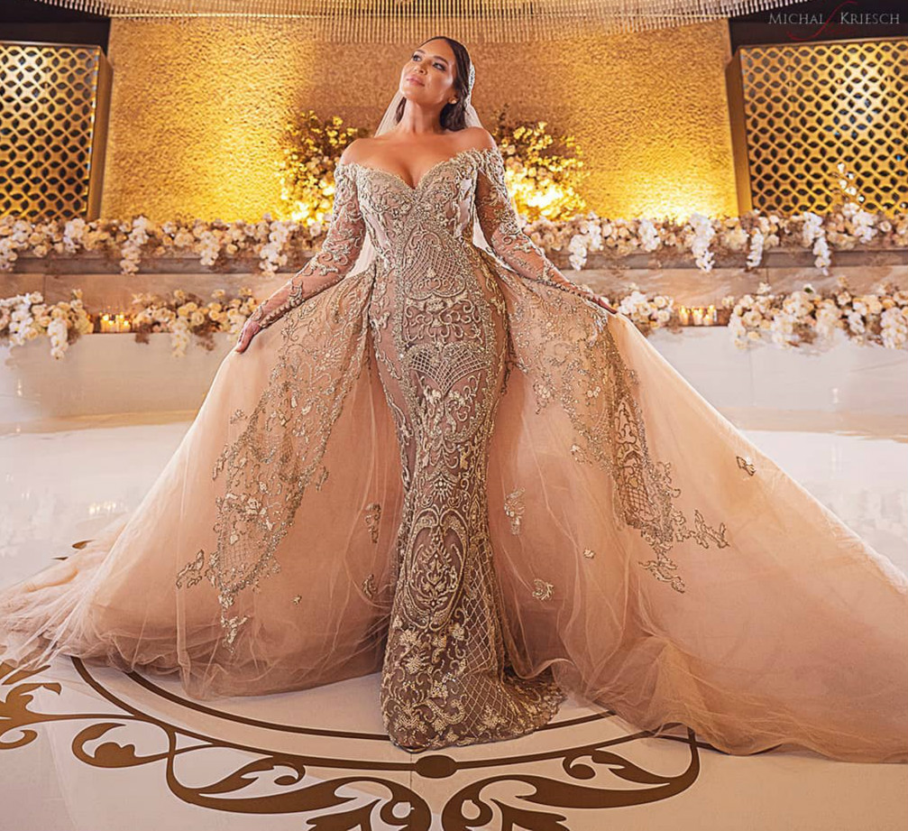 2020 Plus Size Arabic Aso Ebi Gold Luxurious Lace Beaded Wedding Dresses Mermaid Long Sleeves Bridal Dresses Vintage Wedding Gowns ZJ255, Ivory
2020 Plus Size Arabic Aso Ebi Gold Luxurious Lace Beaded Wedding Dresses Mermaid Long Sleeves Bridal Dresses Vintage Wedding Gowns ZJ255, Ivory