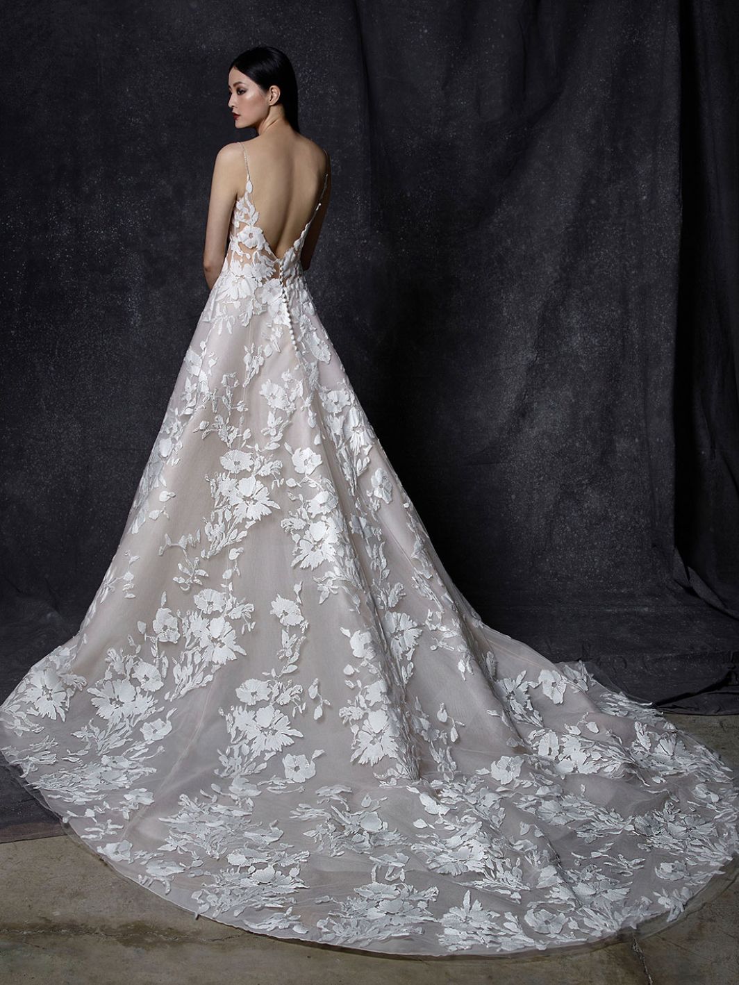 Lace Ful Backless Wedding Dresses Spaghetti Straps V Neck Bridal Gowns A E Sweep Train Robe De Mari E