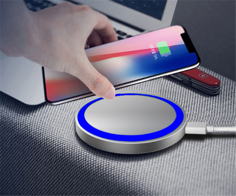 2019 NEW Universal Wireless Charger Pad Portable Power Band Q1 Standard Cell Phone Chargers For Q5 wireless charger
2019 NEW Universal Wireless Charger Pad Portable Power Band Q1 Standard Cell Phone Chargers For Q5 wireless charger