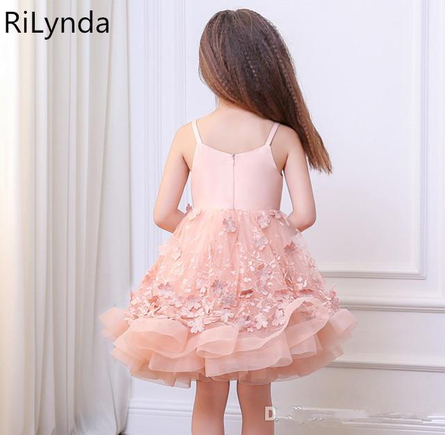 Lovely Pink Short Flower Girls Dresses Lace Appliques Spaghetti Ruffles Princess Toddlers Pageant Party Dress Communion Gowns Ball Gown