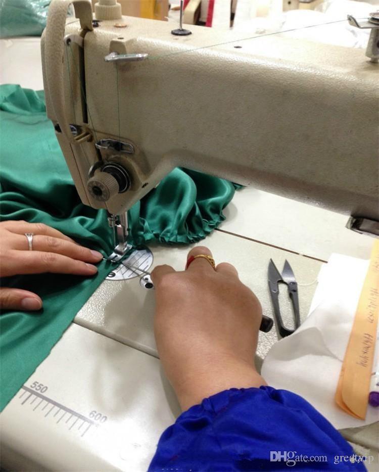 Red Velvet Evening Dresses Long Sleeve High Collar Beading Mermaid Prom Gowns Sexy High Split Party Runway Fashion Dress