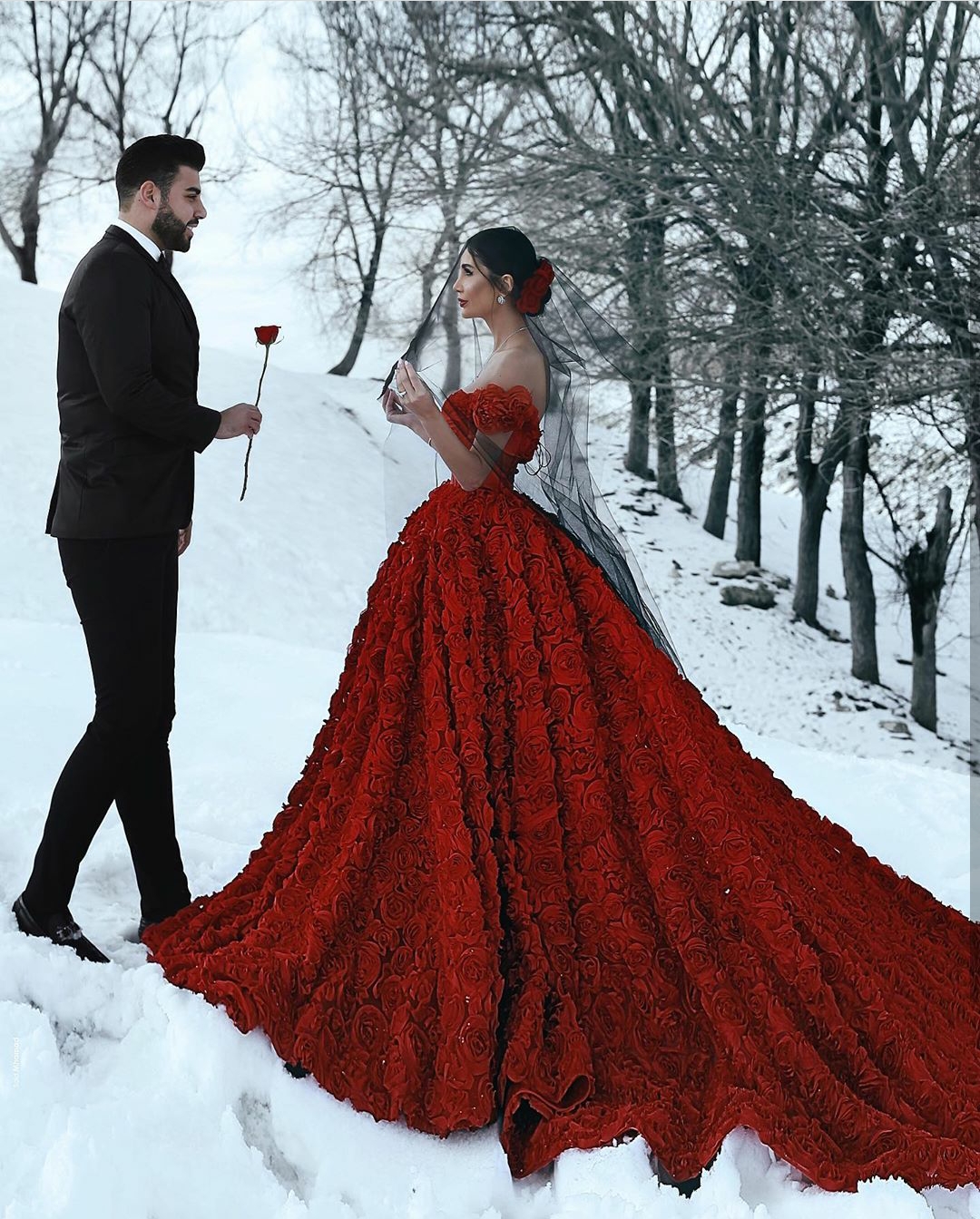 dark red wedding dresses with 3d flowers off shoulder backless sexy wedding dress saudi arabic modern robes de marie