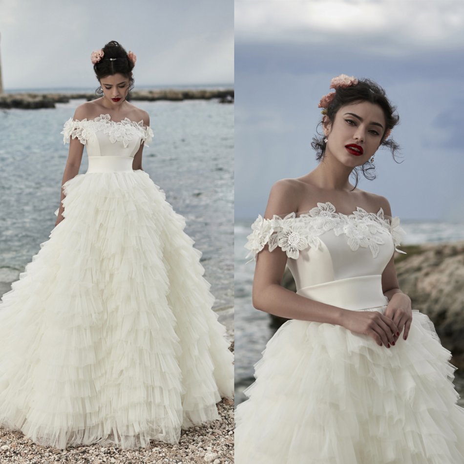 Princess Beach Wedding Dresses Lace Appliques Off The Shoulder Robe De Mariee Tiered Skirts Boho Wedding Dress Country Vestidos De Novia, Coral
Princess Beach Wedding Dresses Lace Appliques Off The Shoulder Robe De Mariee Tiered Skirts Boho Wedding Dress Country Vestidos De Novia, Coral