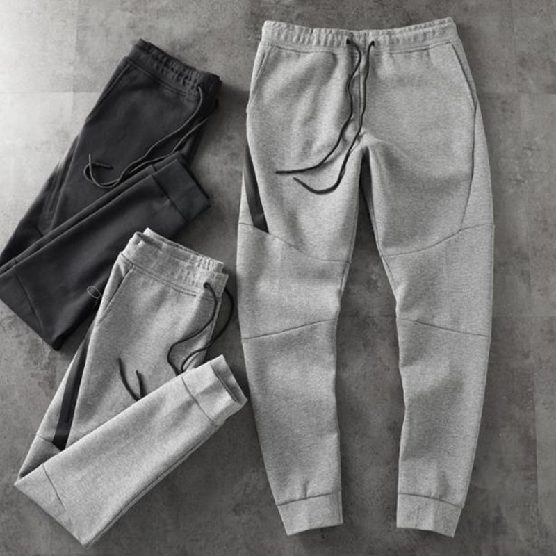 2019 new Mens Designer Tech Fleece Sport Pants Trousers Hip Hip Streetwear Men's Sport Brand Space Cotton Running pants SIZE: M-XXL, Gray
2019 new Mens Designer Tech Fleece Sport Pants Trousers Hip Hip Streetwear Men's Sport Brand Space Cotton Running pants SIZE: M-XXL, Gray
