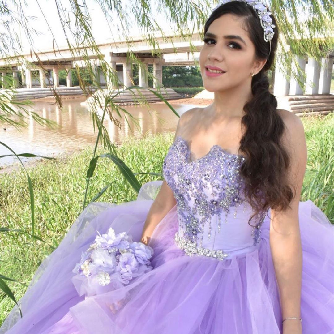 Lavender Lace Beaded Crystals Quinceanera Prom Dresses Sweetheart Ball Gown Tulle Evening Party Sweet 16 Dress ZJ106