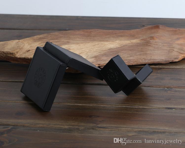 Hot sale High quality jewelry package boxes black fake leather PU material necklace bracelet ring boxes gift boxes with velvet pouch
Hot sale High quality jewelry package boxes black fake leather PU material necklace bracelet ring boxes gift boxes with velvet pouch