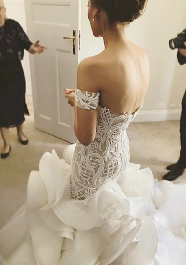 2019 Gorgeous Off The Shoulder Mermaid Wedding Dresses Lace Appliques Tieres Ruffles Zipper Plus Size Bridal Gowns robe de mariée