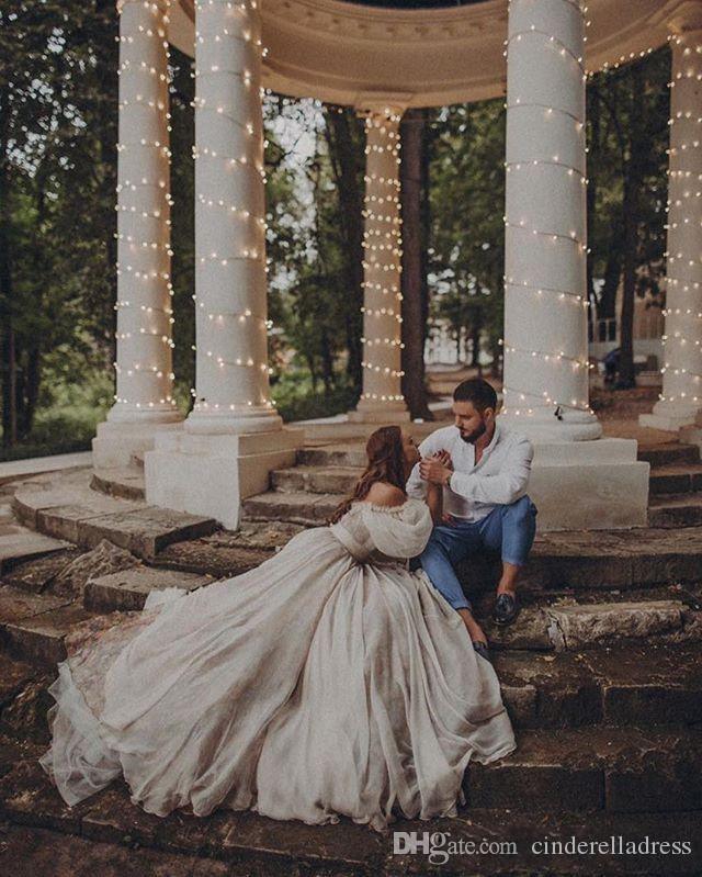 2020 Bohemian Wedding Dresses Sexy Off Shoulder Puff Sleeve Beach Bridal Gowns Long Train Rustic Country Wedding Gowns Hippie
