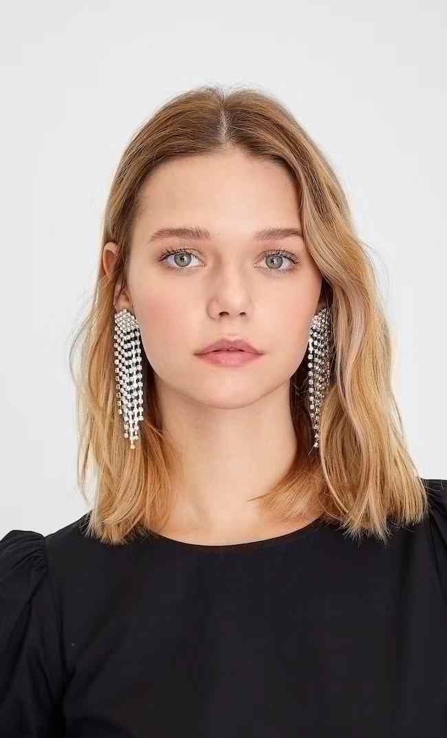 4 Color Long Rhinestone Tassel Earrings Statement Bling Dangle Earring Simple And Elegant For Any Occasion
4 Color Long Rhinestone Tassel Earrings Statement Bling Dangle Earring Simple And Elegant For Any Occasion