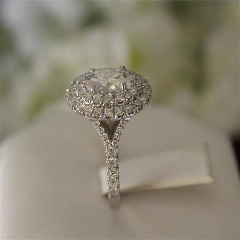 New Arrival Luxury Jewelry 925 Sterling Silver Oval Cut White Topaz CZ Diamond Gemstones Party Eternity Women Wedding Band Ring Gift