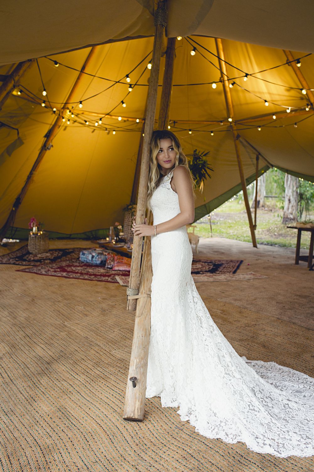 2019 Mermaid Wedding Dresses Jewel Neck Lace Appliqued Sweep Train Country Wedding Dress Custom Made Plus Size Vestidos De Novia