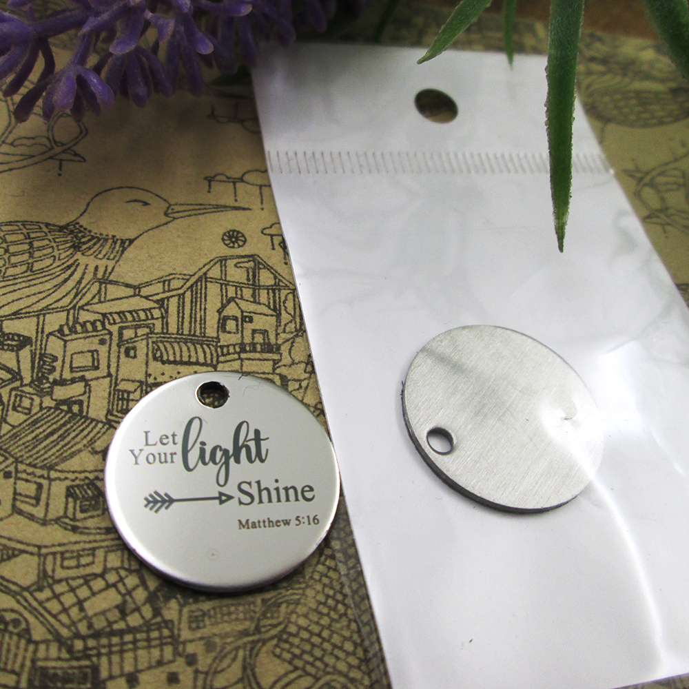 40pcs--"Let Your Light Shine Matthew 5 16"stainless steel charms more style for choosing DIY Charms pendants for necklace
40pcs--"Let Your Light Shine Matthew 5 16"stainless steel charms more style for choosing DIY Charms pendants for necklace