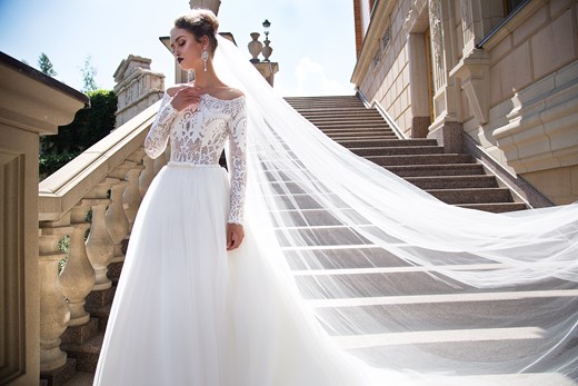 Simple Cheap Wedding Dresses Off The Shoulder Lace Appliques A Line Sweep Train Beach Wedding Dress Pearls Long Sleeve Boho Vestido De Novia