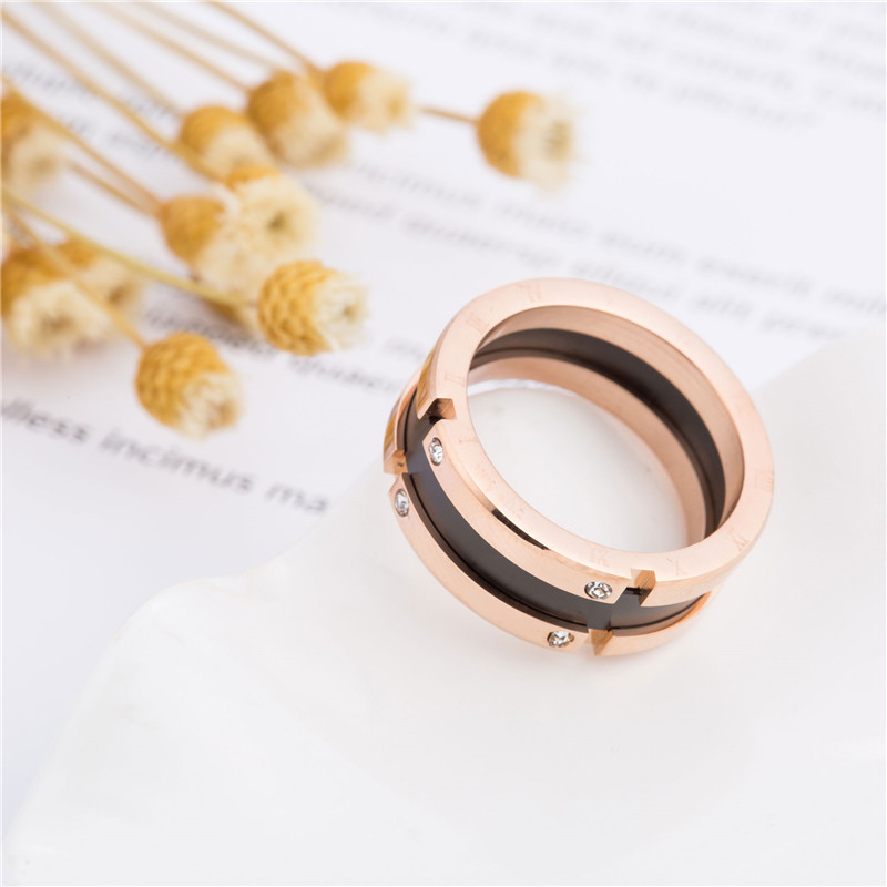 Meicialanda Stainless steel rose gold black and white ceramic couple ring Japanese and Korean popular simple women jewelry
