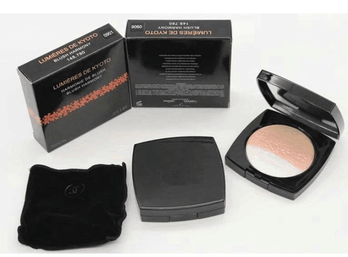 HOT Makeup Metallic Face Powder LUMIERES DE KYOTO BLUSH HARMONY Illuminating Powder Shimmer Brighten Face Powder
HOT Makeup Metallic Face Powder LUMIERES DE KYOTO BLUSH HARMONY Illuminating Powder Shimmer Brighten Face Powder