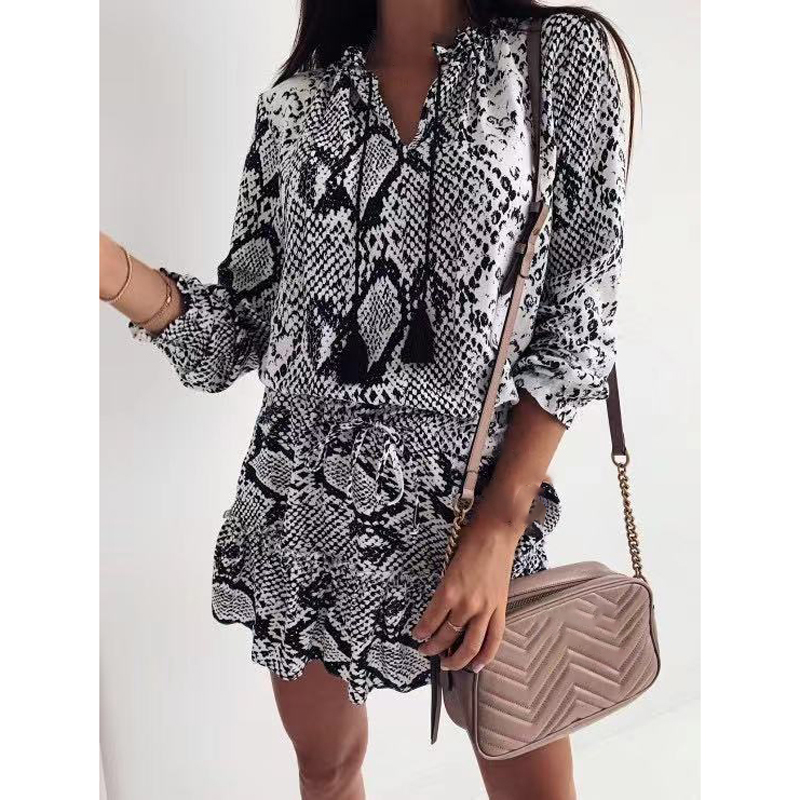 Women Mini Dress Fashion Sexy V-Neck Long Sleeve Floral Lace-Up Waist Tightening Fashion Slim Fit Dress, As pictures
Women Mini Dress Fashion Sexy V-Neck Long Sleeve Floral Lace-Up Waist Tightening Fashion Slim Fit Dress, As pictures