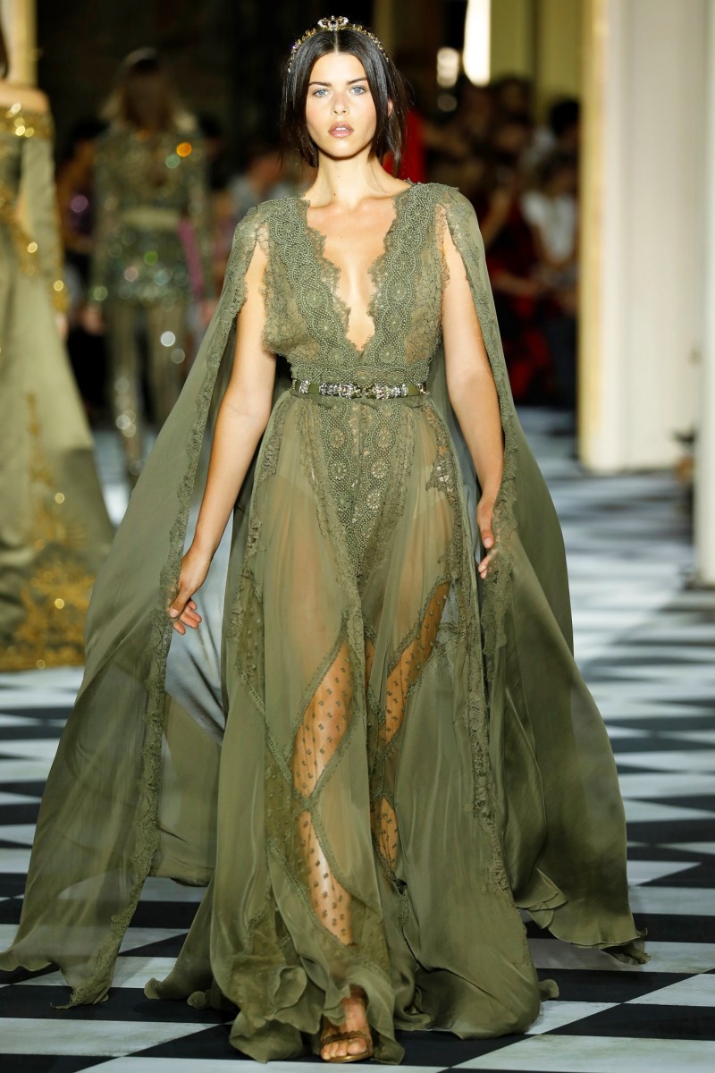A Line Prom Dresses With Long Warp Deep V Neck Sleeveless Side Split Appliques Tulle Party Gowns Sweep Train Evening Dress, Hunter green
A Line Prom Dresses With Long Warp Deep V Neck Sleeveless Side Split Appliques Tulle Party Gowns Sweep Train Evening Dress, Hunter green